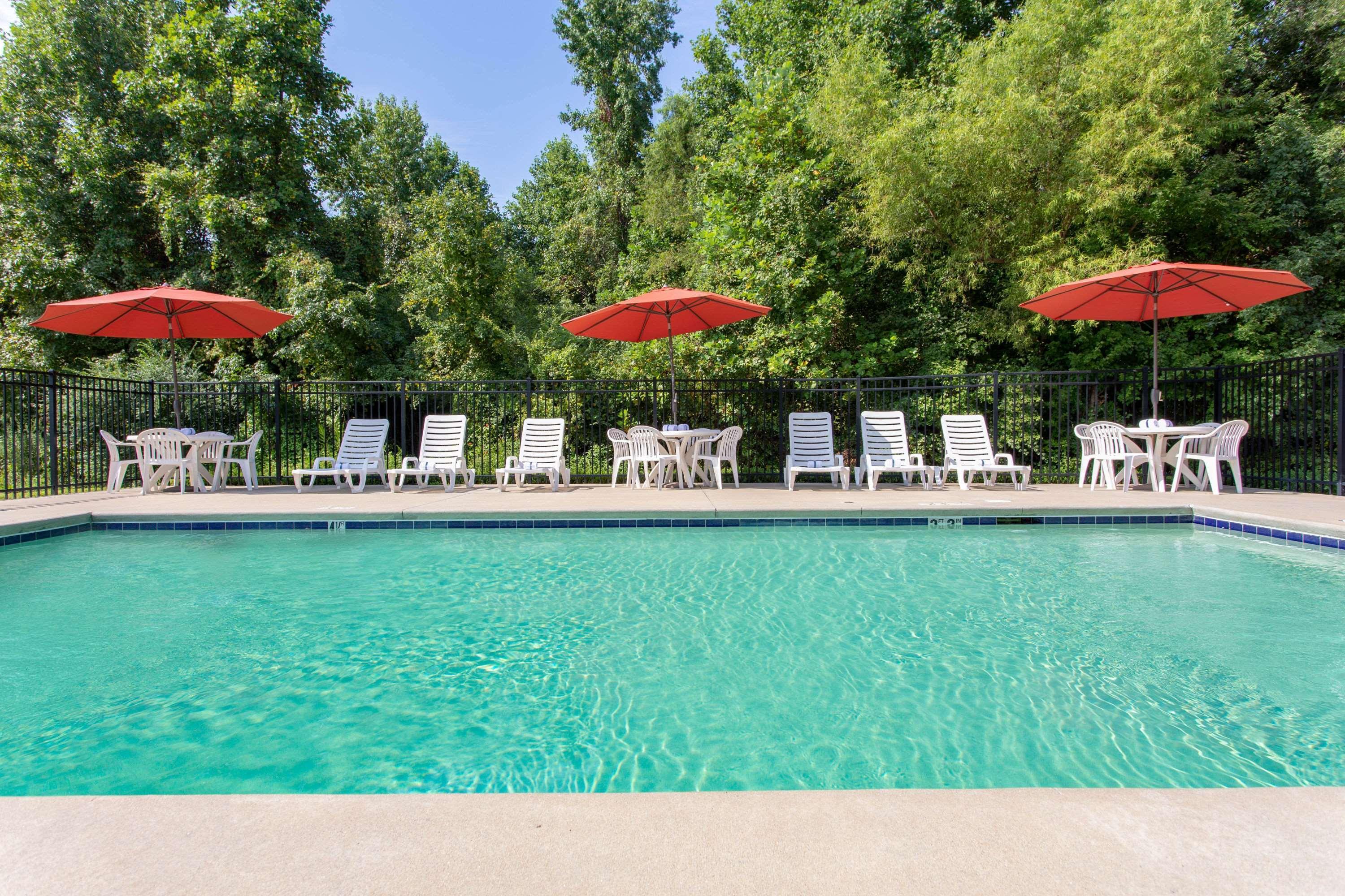 Microtel Inn & Suites By Wyndham Lillington/Campbell University מראה חיצוני תמונה