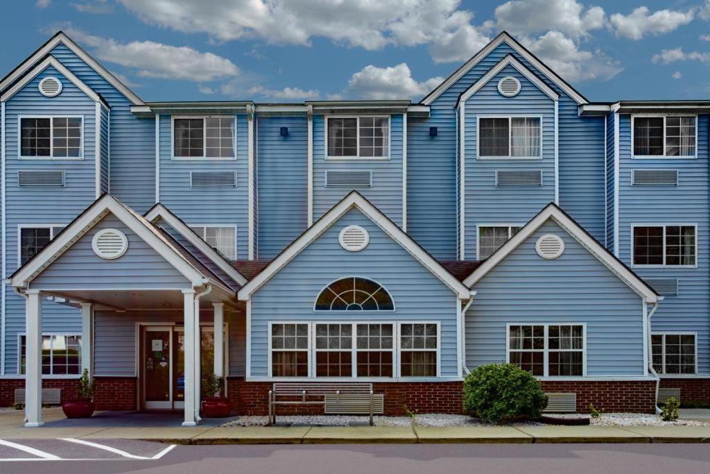 Microtel Inn & Suites By Wyndham Lillington/Campbell University מראה חיצוני תמונה